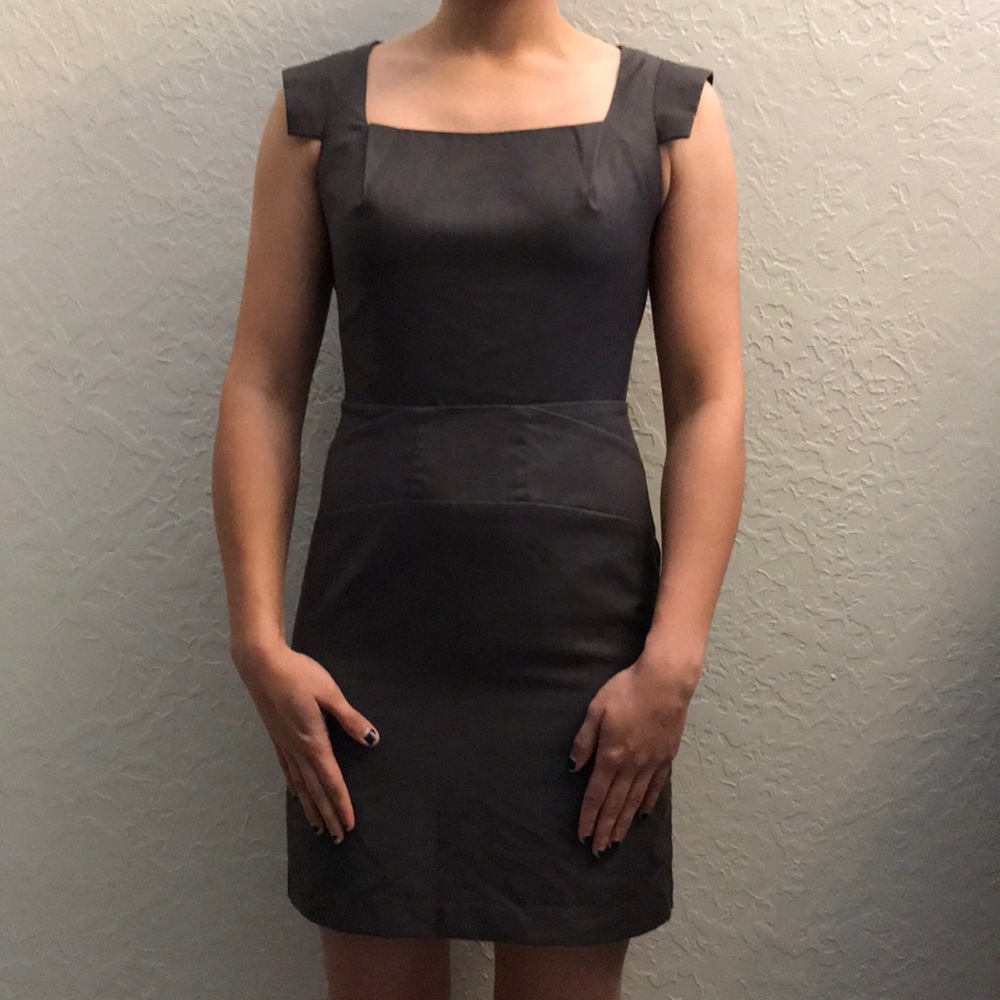 Women’s dress